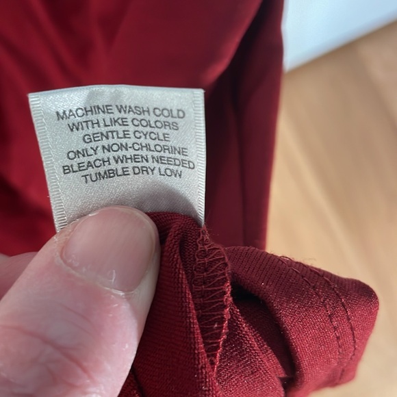 Van Heusen Tank Top. Under Layer. Large. - Picture 5 of 5